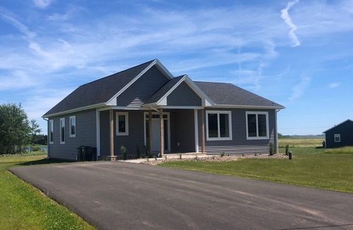 Brackley Beach House | Dunes View Cottage