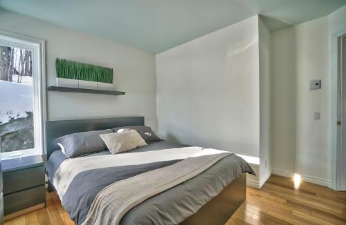 Sherbrooke House | Dynamite 2-Bedroom House, Garage, Sleeps 6