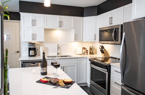 Revelstoke House | Eagles Nest - Townhouse with a View