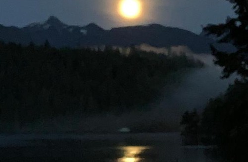Earls Cove Bed & Breakfast | Earls Cove Orca View