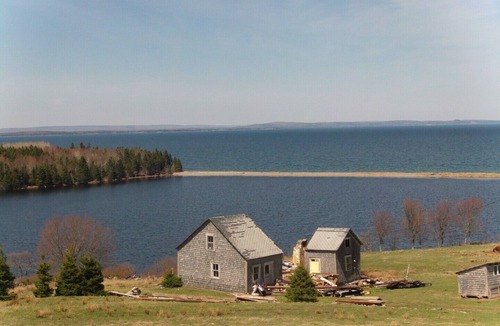 Richmond County Cottage | Eberhards logcottage 2 - St. Peter's, Nova Scotia, right on the Lake