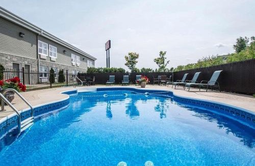 Montmagny Regional County Municipality Hotel | Econo Lodge Inn & Suites