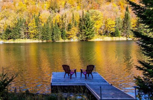 St-Adolphe-d'Howard Ski Chalet | Eko Eau Chalet An Outstanding view that will delight you