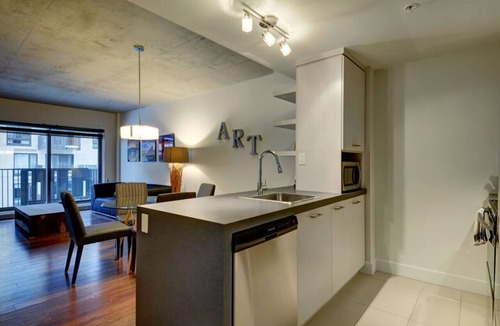 Sainte-Foy-Sillery-Cap-Rouge Apartment | Elegant 1BR Apt near Université Laval and Parks
