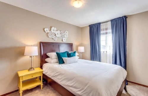 Airdrie House | Elegant 3 Bed 2.5 Bath Home with Water Front Views