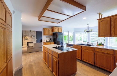 Guildford House | Elegant and cozy home located in Fleetwood.