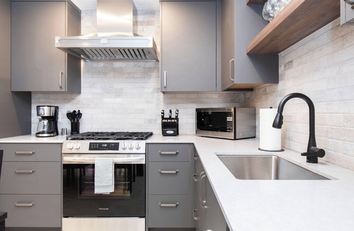 District of North Vancouver House | Elegant and Roomy Forest Getaway