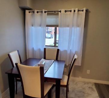 Port Colborne Apartment | Elm Park