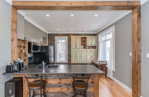 Elora Apartment | Elora Gingerview Its comfort with a View
