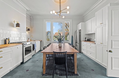 Downtown St. John's House | Emerald Victorian | Patio | 4+1 Bd | Parking