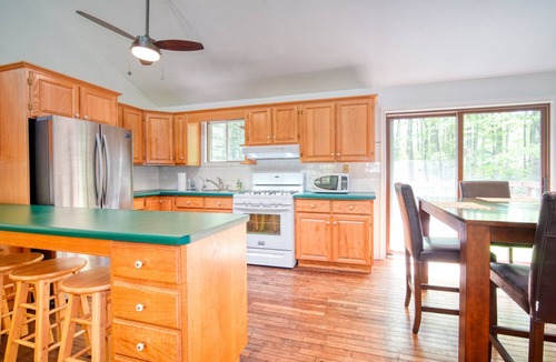 Sauble Beach House | Enchanting 3-Bedroom Cottage Surrounded By Nature Close To The Beach!