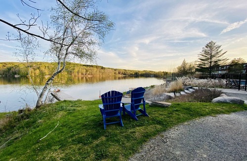 Huntsville Condo | Enjoy some Muskoka Magic of your own year round in this deluxe four season condo