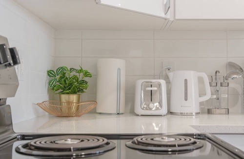 Southeast Calgary House | Enjoy this Brand New Cozy 2BR Guest Suite in YYC!