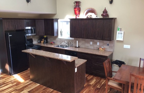 East Kootenay Cabin | Enjoy your visit in this beautiful, new, clean family and pet friendly cabin.