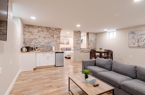 Mount Hope Huron Park Apartment | Entire 1-bedroom apartment across from Google