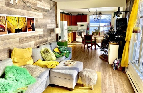 Lac Sainte-Marie Ski Chalet | Entire cottage (2 condos), perfect for families or large groups!