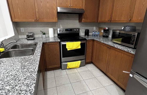 Halton Regional Municipality House | Entire Four bedroom house in Milton with Parking.