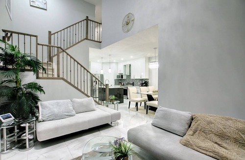 Beaumont House | Entire Luxury 4-Bedroom Home with Indoor Fireplace- Near YEG Airport