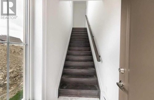 Richmond Hill House | Entire Studio House, Full Kitchen, Bath, Free Parking