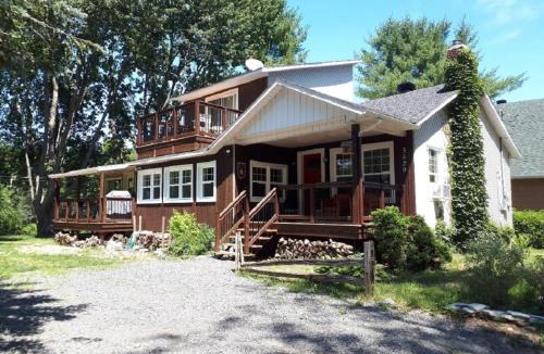 Mauricie Ski Chalet | Escale du loup