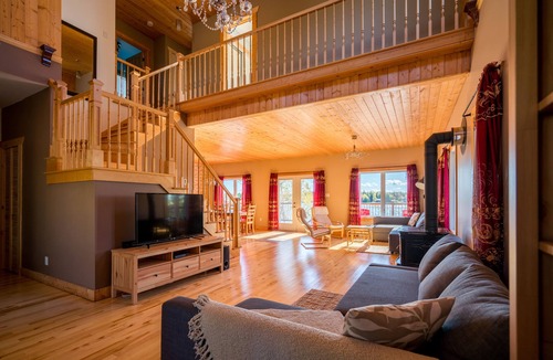 L'Islet Regional County Municipality House | Escapade au chalet - Moment présent