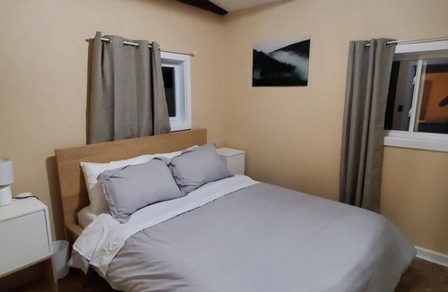 Port Wade House | Escape to nature at Oceans Echo Cottage