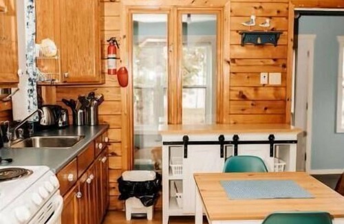 Tatamagouche Cottage | Escape to Tranquility at The Sandy Pearl: A Cozy Log Cottage Retreat