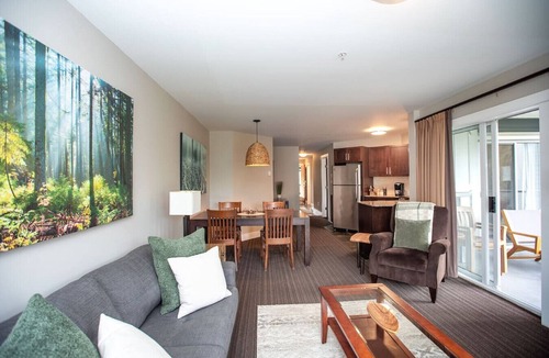 Regional District of Nanaimo Apartment | Escape & Unwind in Suite A
