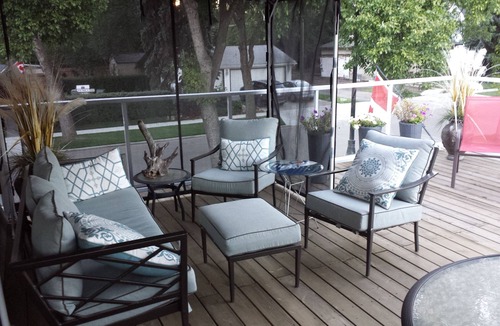 West Edmonton House | EXCELLENT REVIEWS hot tub 4 Qu beds, Central 10 Min downtown