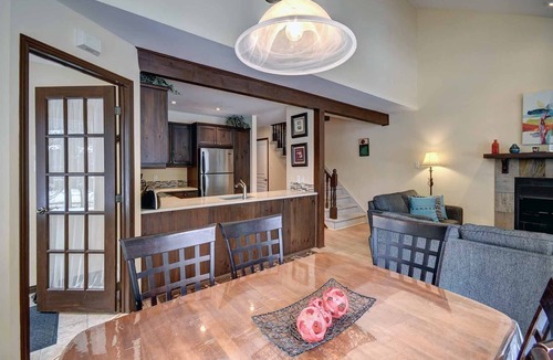 Mont-Tremblant House | Excellent Townhome On Golf Course w/3 Bdrm 2 Bath