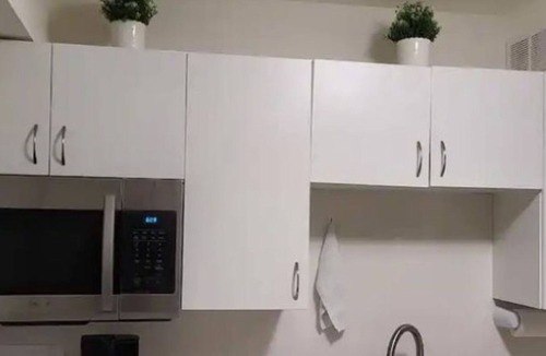 Transcona House | Exceptional 2 Bedroom Basement Suite