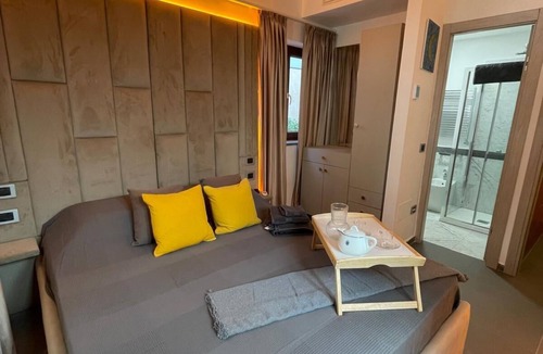 Monti Villa | Exclusive 2-Bed Villa 5 min to Colosseum