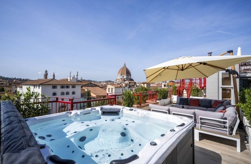 Sant' Ambrogio House | Exclusive Florence Rooftop-Private Terrace&Luxury Stay-Concierge&Services
