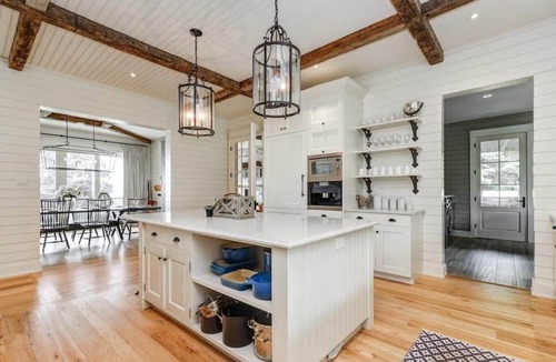 Rideau Lakes House | Exclusive Waterfront Getaway with Beach & Bunkie