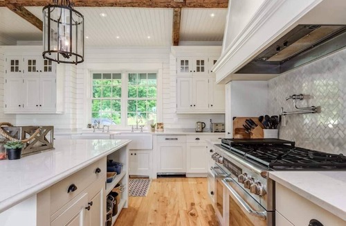 Rideau Lakes House | Exclusive Waterfront Getaway with Beach & Bunkie