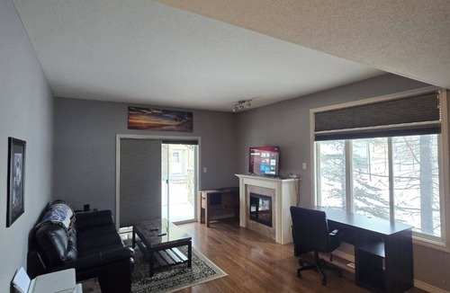 Fort McMurray Condo | Executive 2 Bed/2 Bath nHeated Garage