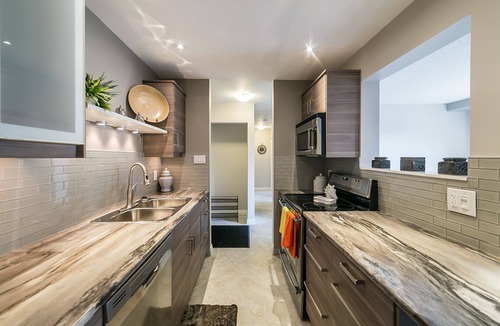 Jasper Place Condo | Executive 2BDR 1Bath In-Suite Laundry