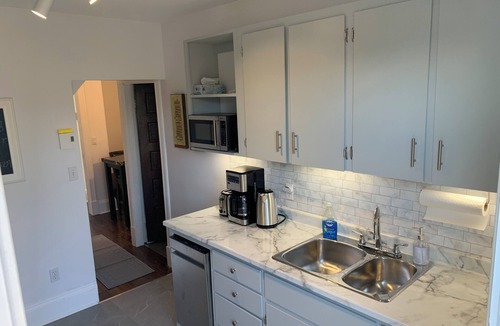 Wolfville Apartment | Executive Apartment 1 or 2 Bedroom Apartment in Downtown Wolfville