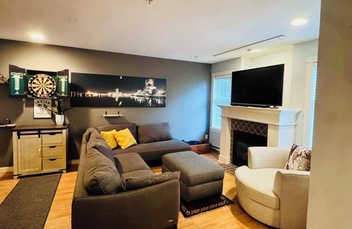 Regional District of Nanaimo House | Executive central Nanaimo townhouse close to all amenities