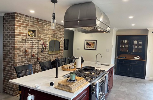 North River House | Executive Estate/ Hobby Ranch in North RivernAVAILABLE FOR CANADA GAMES