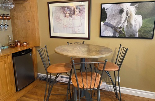 North River House | Executive Estate/ Hobby Ranch in North RivernAVAILABLE FOR CANADA GAMES
