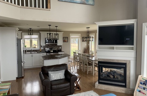 Logy Bay-Middle Cove-Outer Cove House | Executive Home Stunning Ocean View, St John's 10 min Sauna, Firepit, Fitness Rm