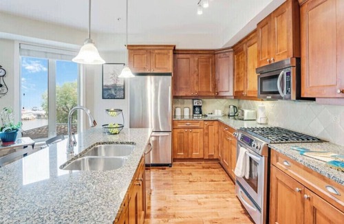 Westbank Condo | Executive Lakeview Suite, 3 King Bedrooms 2 Baths, 2 Private Patios