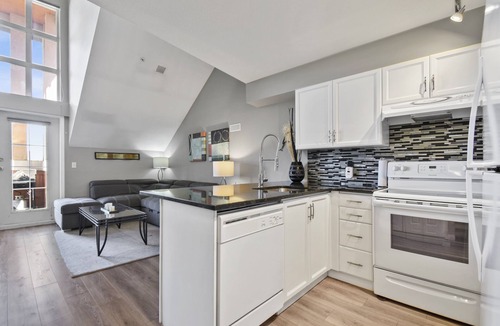 Quail Ridge Apartment | Executive Lofted Condo With Courtyard View - 314A