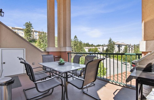 Quail Ridge Apartment | Executive Lofted Condo With Courtyard View - 314A
