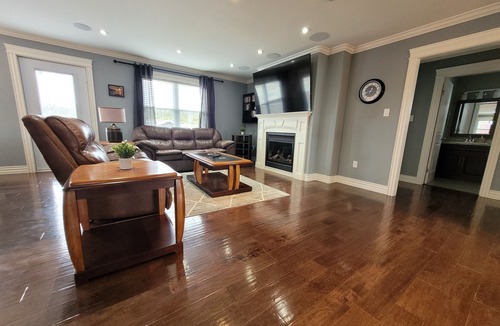 Terra Nova House | Executive & Quiet Home in the Heart of the City