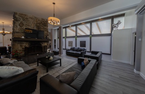 St-Adolphe-d'Howard Ski Chalet | Experience Cozy Lakeside Living at The Grand Miramont! 🌲🏞️