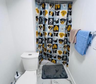 Bradford Apartment | Exquisite 2-Bedroom Guest Suite with FREE Parking