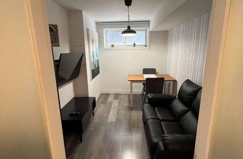 Plateau House | Exquisite Black & White Apartment with Unparalleled Charm