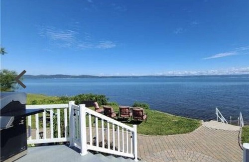 Charlo House | Exquisite waterfront property